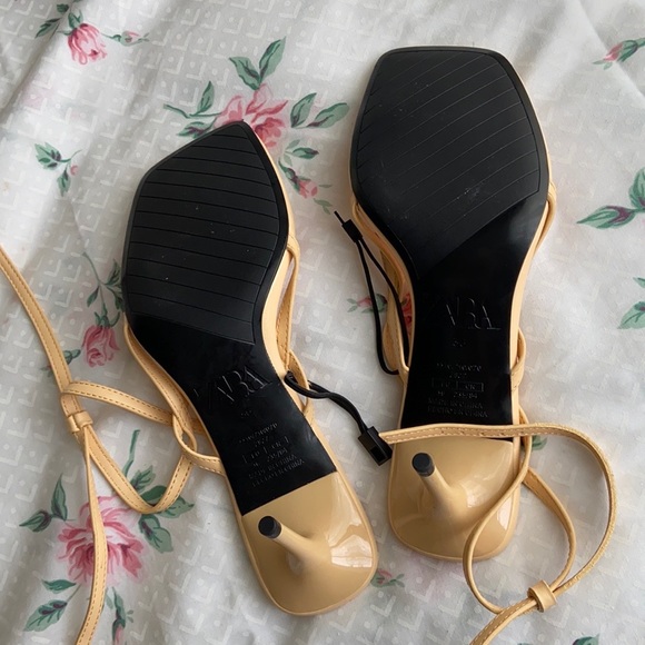 Zara Orange Spring Heels 6 - Picture 4 of 4